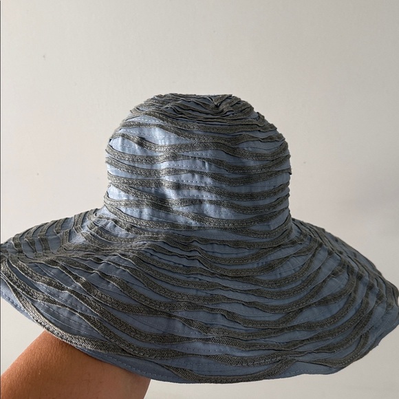 Brontë Amsterdam Blue and Gray a Women's large foldable Sun Hat 👒 - Picture 11 of 16